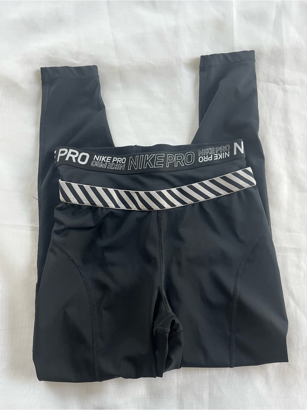 Women’s Nike Pro Leggings